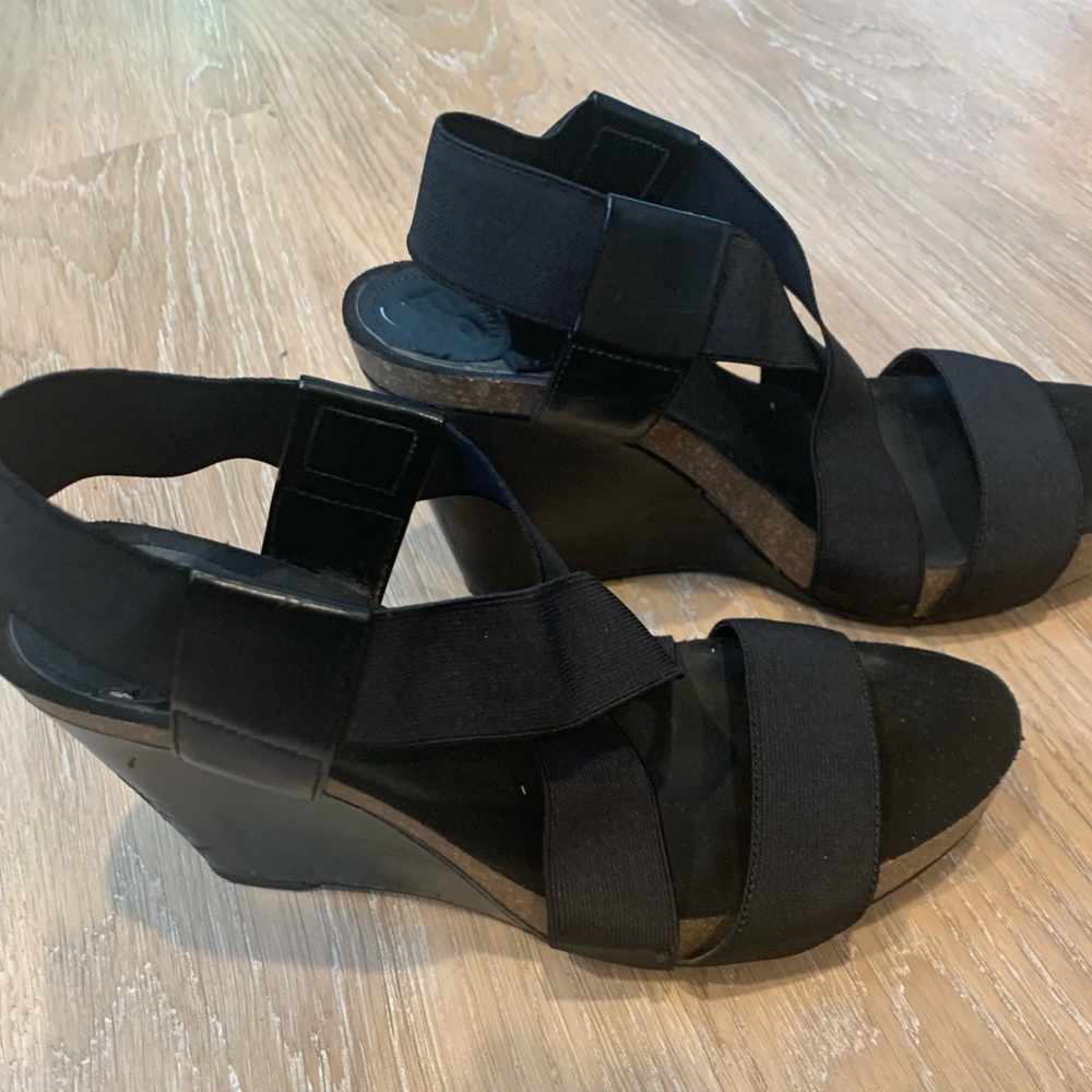 BCBG wedges